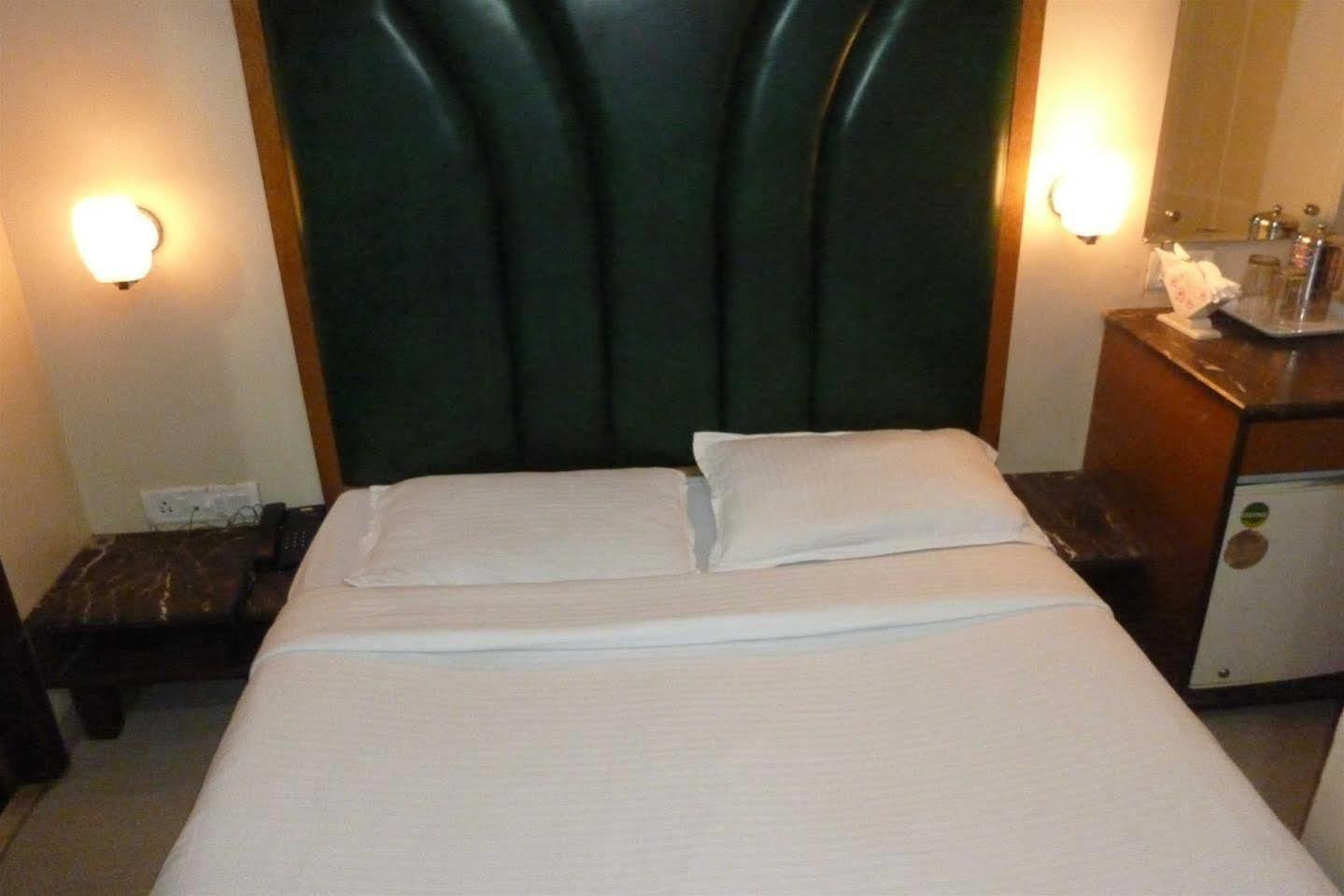 Hotel Park Shilton Mumbai Exterior foto