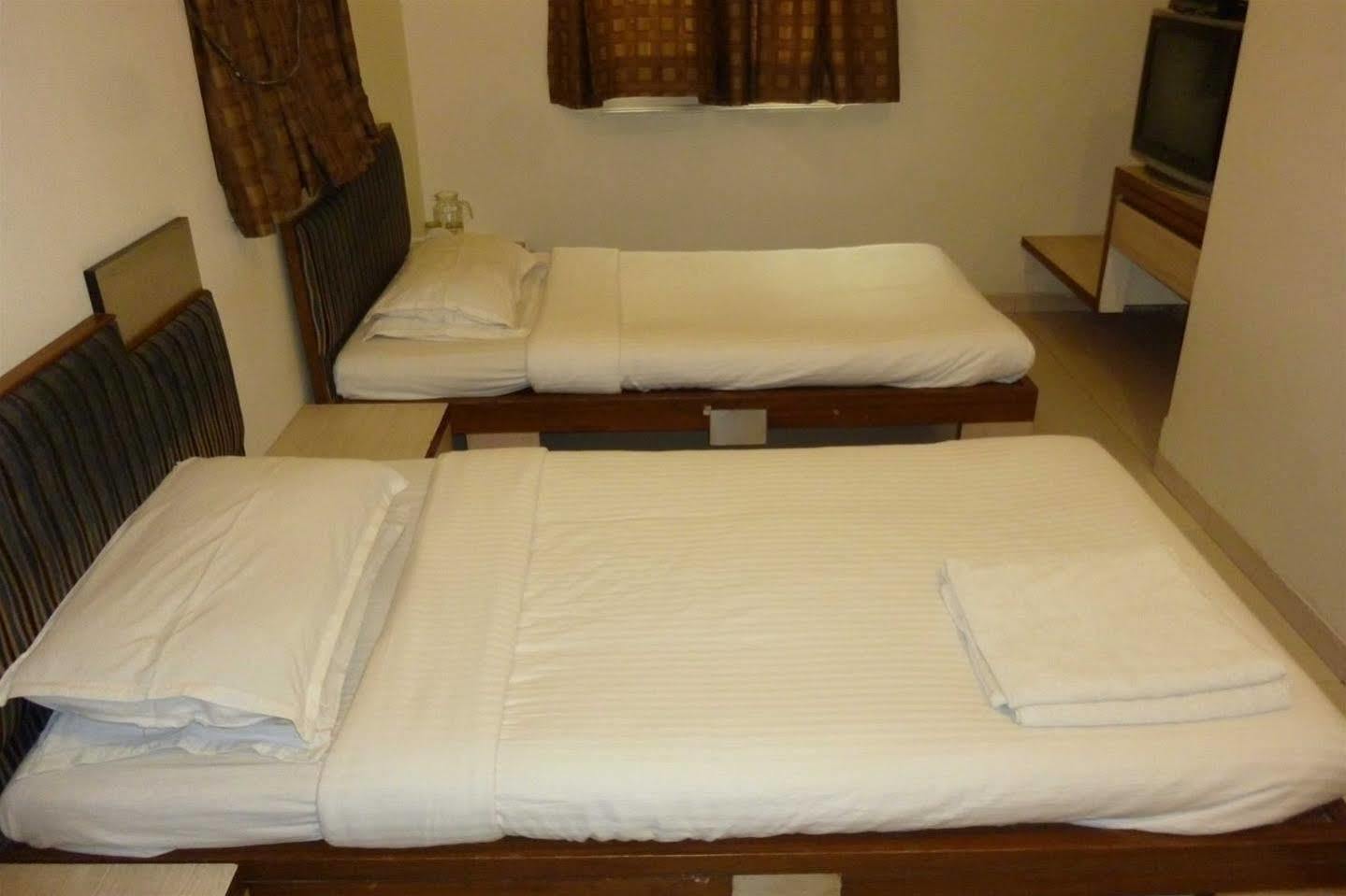 Hotel Park Shilton Mumbai Exterior foto